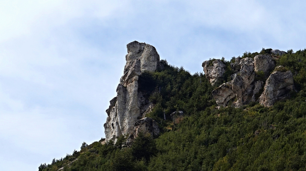 Piedra del Águila - Patagonia Verde